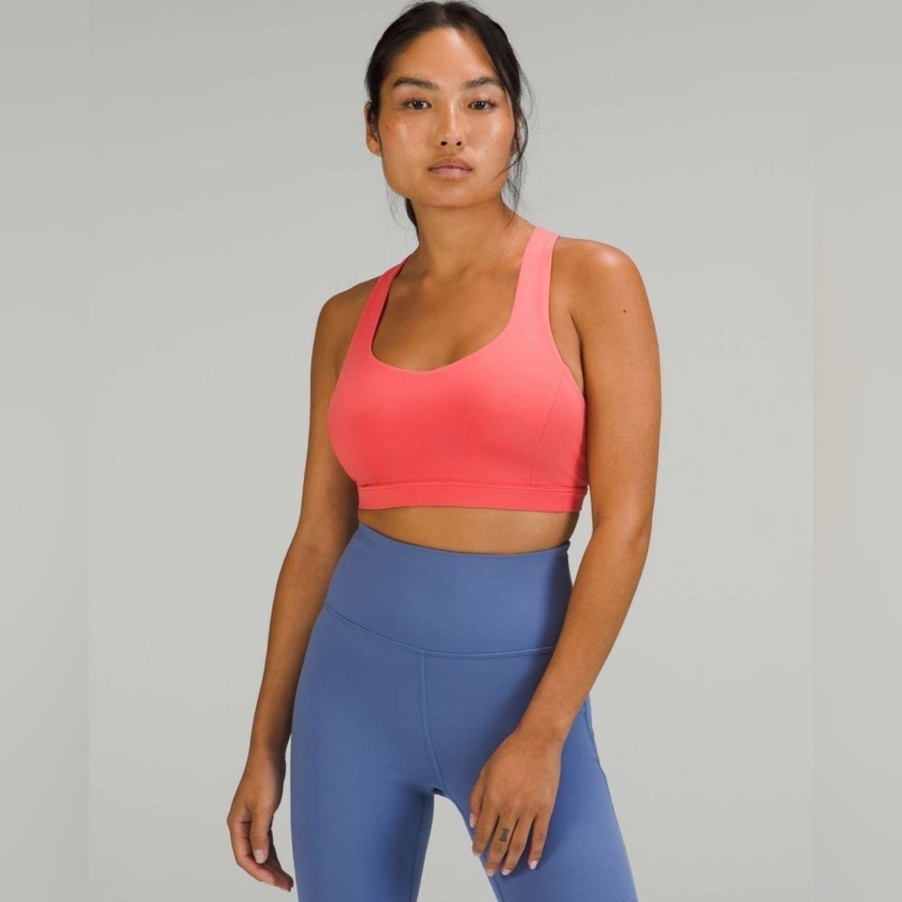 Lululemon Free to Be Serene Bra *Light Support, C/D Cup
Pale Raspberry​​​ - Picture 2 of 8